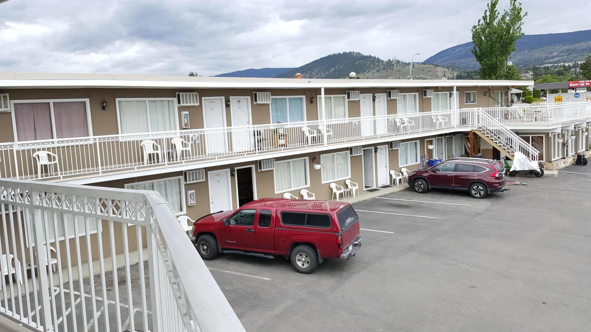 Plaza Motel Penticton Extérieur photo